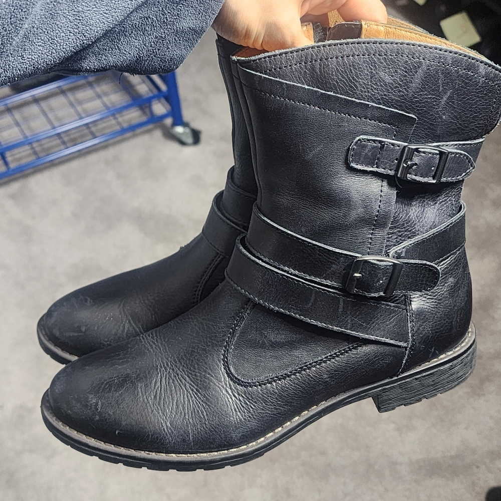 MONTANA Black Leather Side zip Boots‎ Womens Size 6.5M